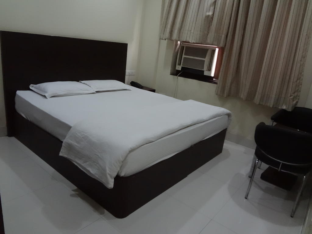 Hotel Siam International デリー エクステリア 写真