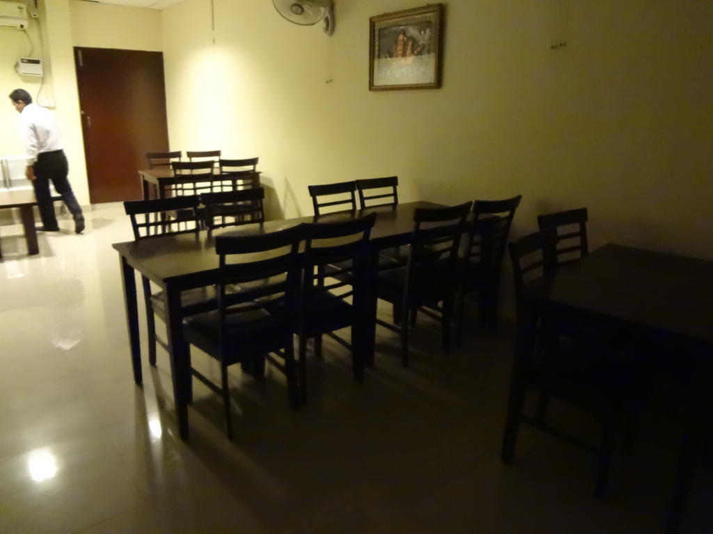 Hotel Siam International デリー エクステリア 写真