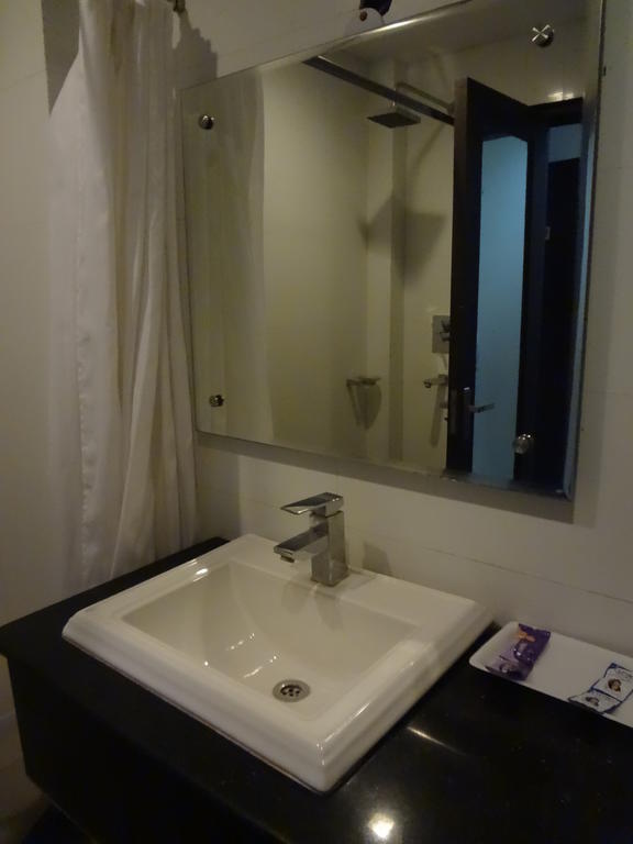 Hotel Siam International デリー エクステリア 写真