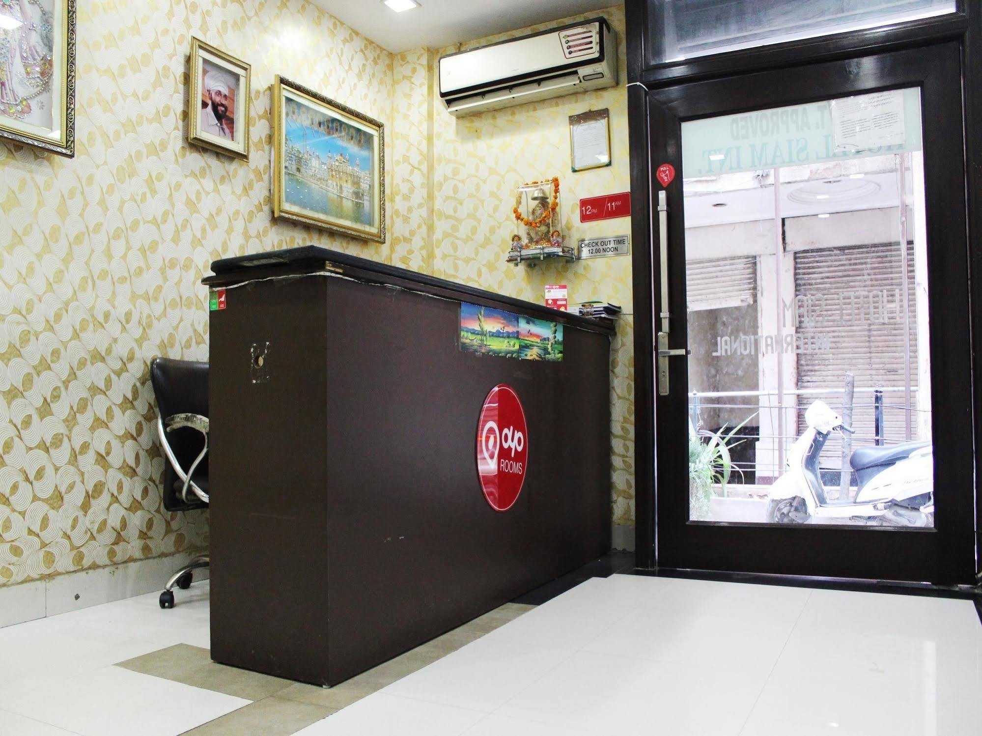 Hotel Siam International デリー エクステリア 写真