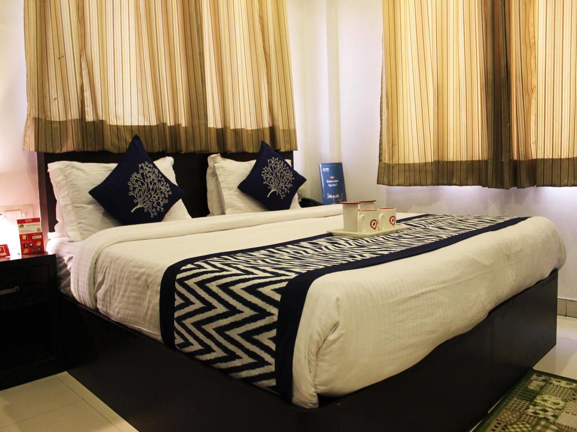 Hotel Siam International デリー エクステリア 写真