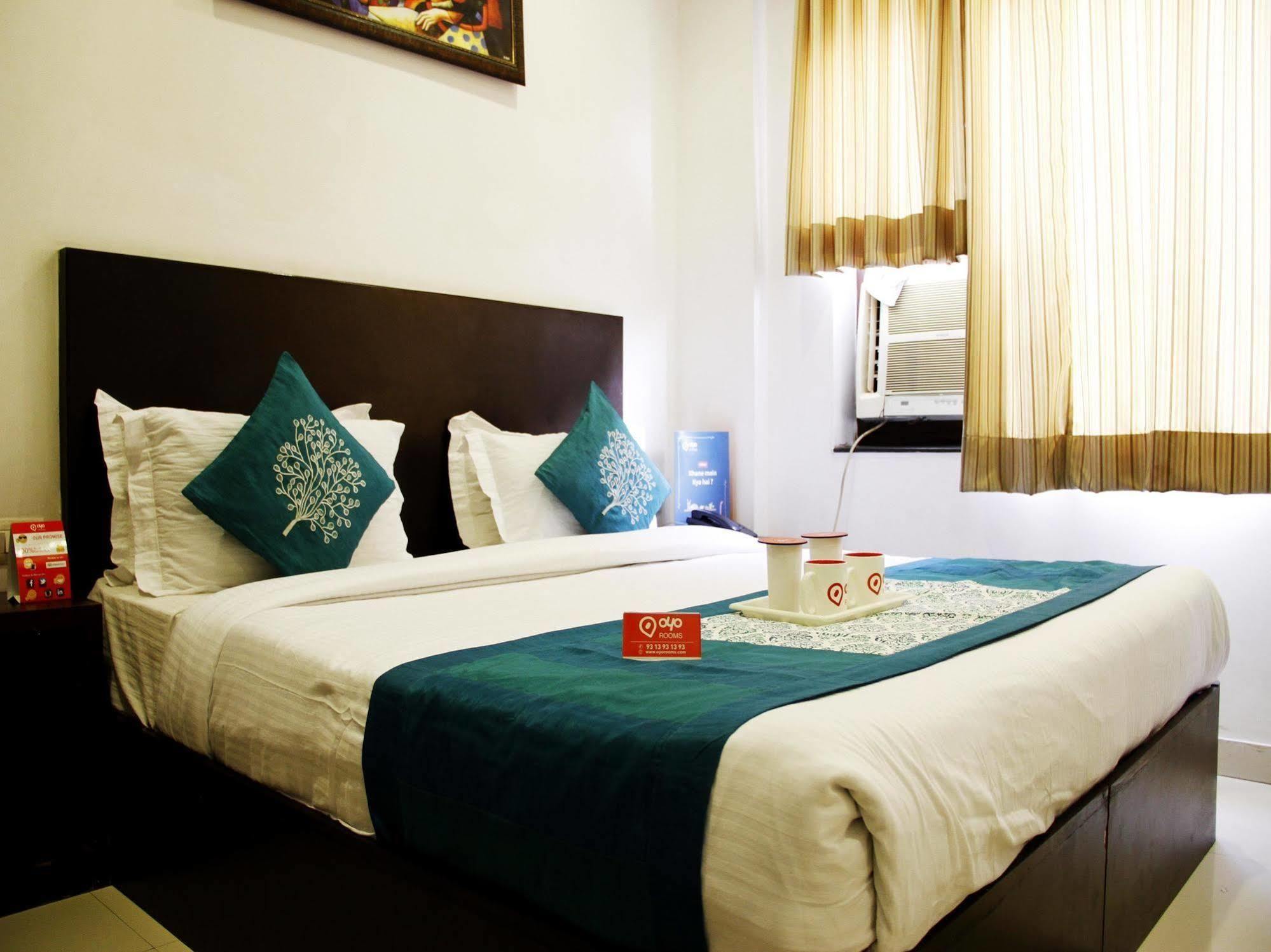 Hotel Siam International デリー エクステリア 写真