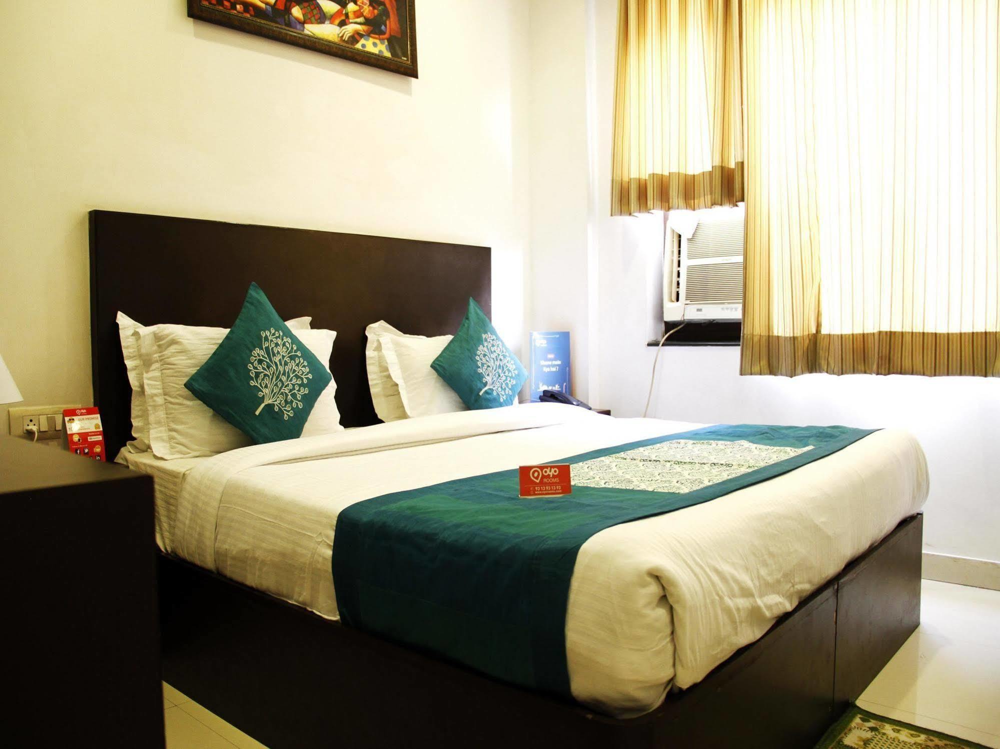 Hotel Siam International デリー エクステリア 写真