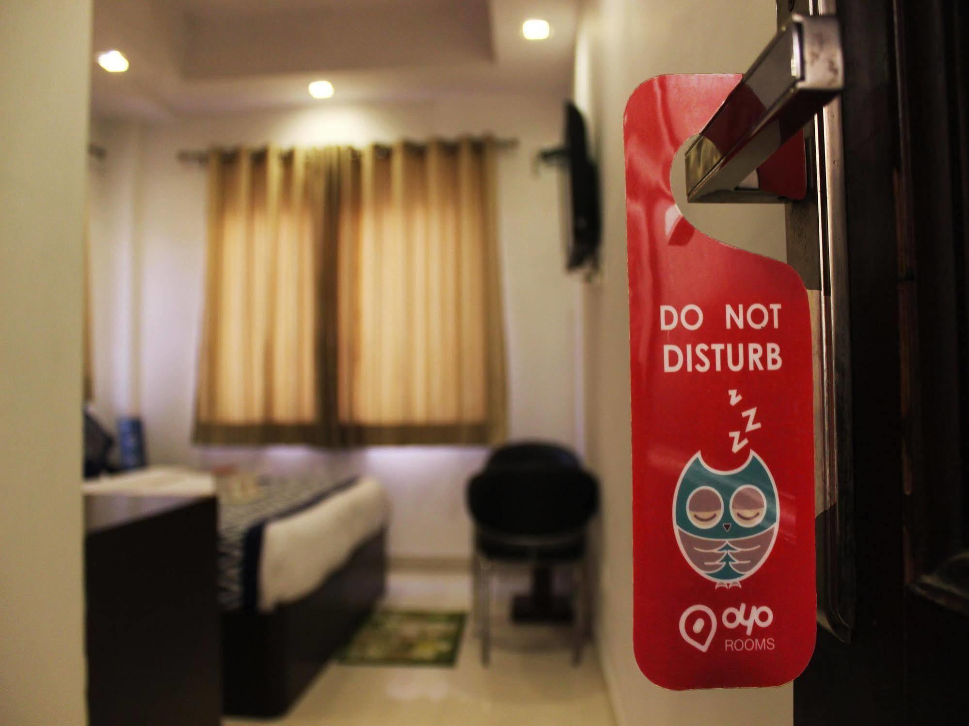 Hotel Siam International デリー エクステリア 写真